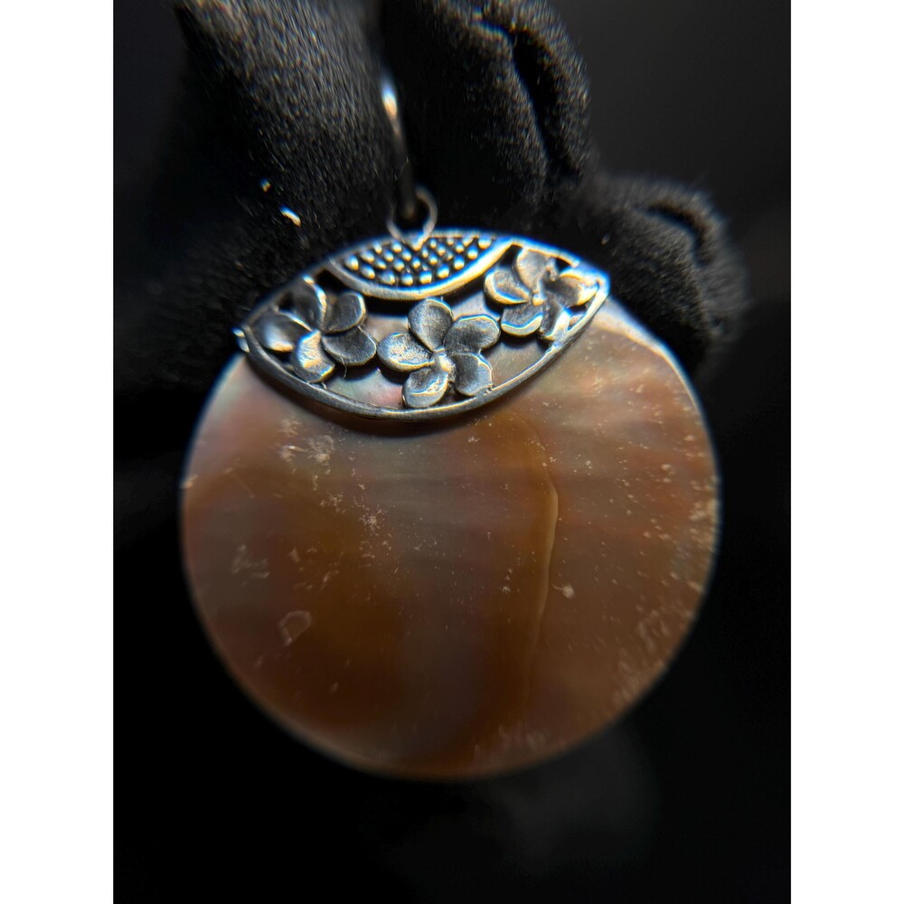 Vintage Sterling Silver 925 Round Mother of Pearl Disc Floral Pendant